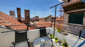 One bedroom apartment with balcony in Old Town